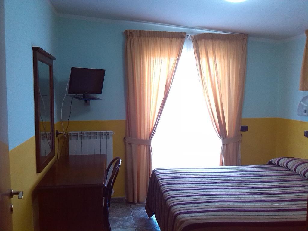 Hotel San Francesco Terme Spezzano Albanese Zimmer foto